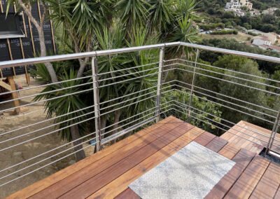 Garde-corps sur terrasse en bois